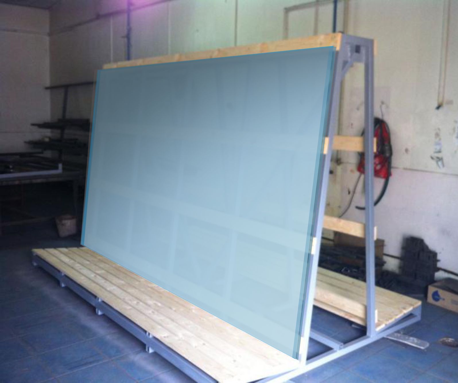 Пирамиды листовых материалов в Happy wooden box