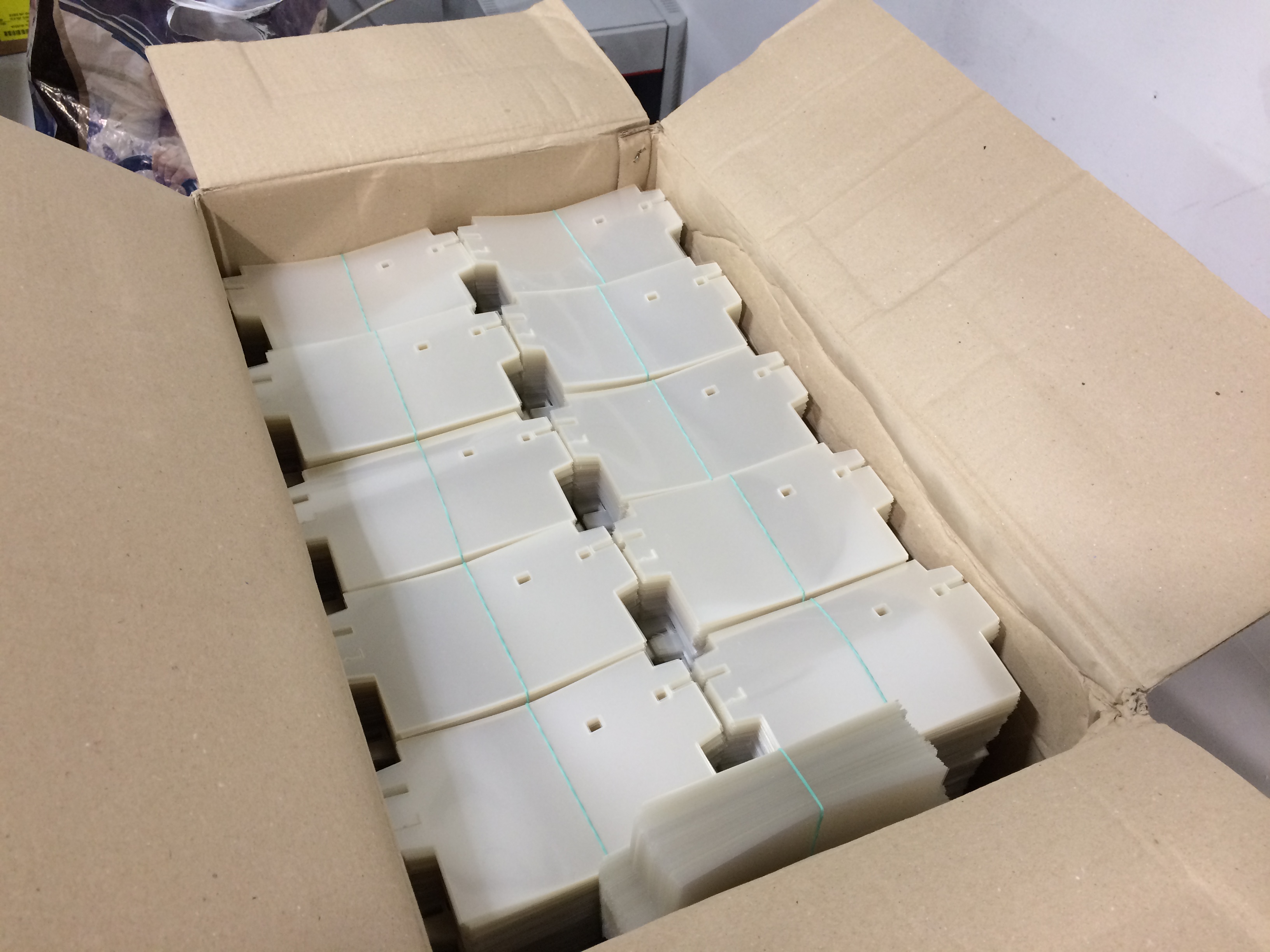 Много готовых заказов в Happy wooden box