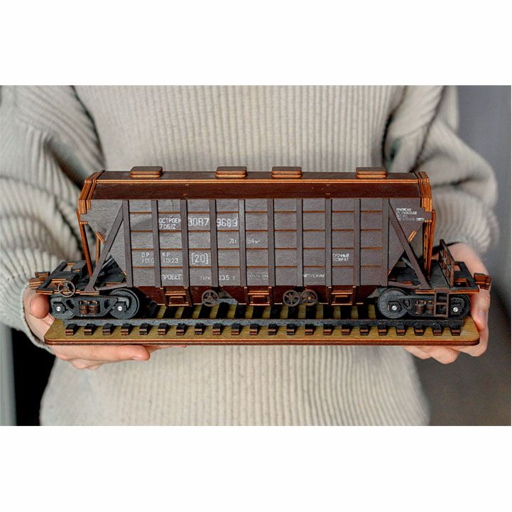 Хоппер-зерновоз серии 11-739